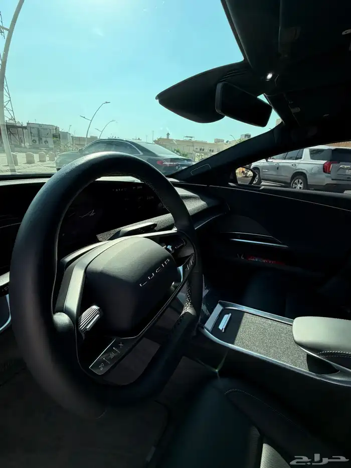 إعلان لوسيد آير Pure موديل 2024 15