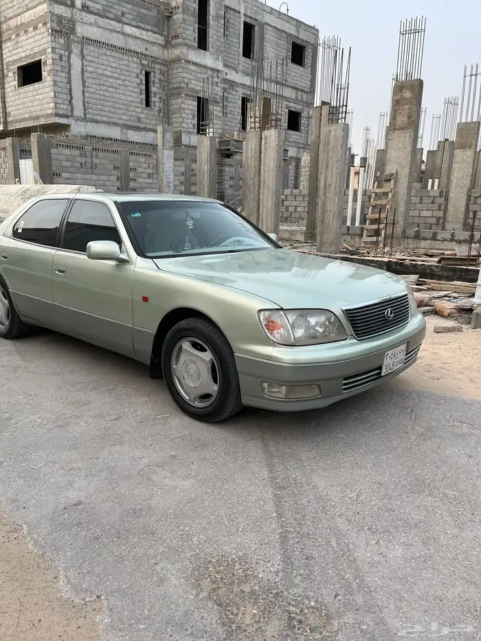 للبيع لكزاس 400 LS 19