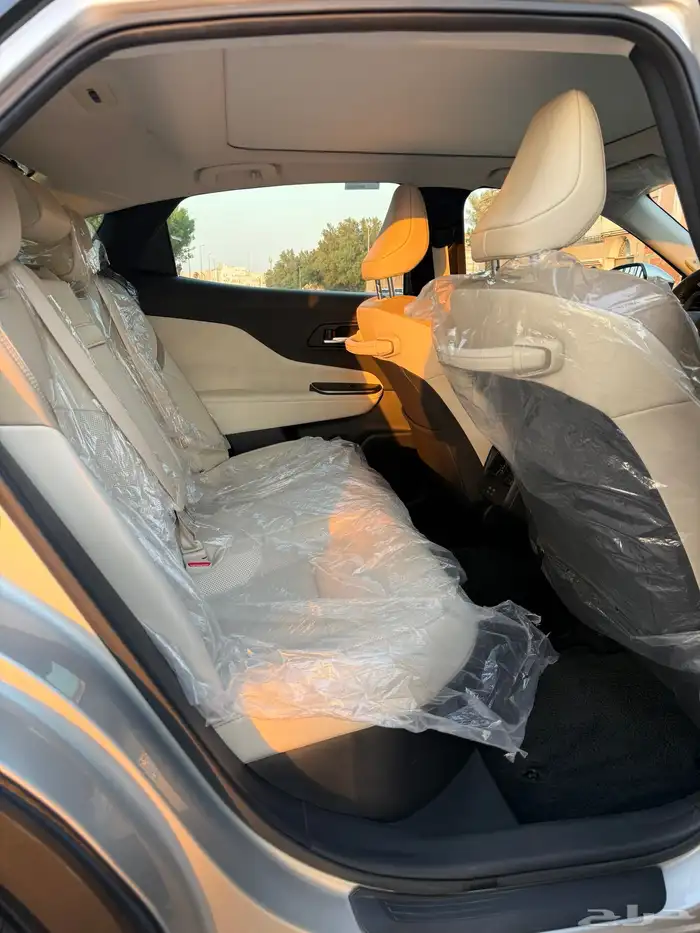 تويوتا كراون ماجستا 2023 38