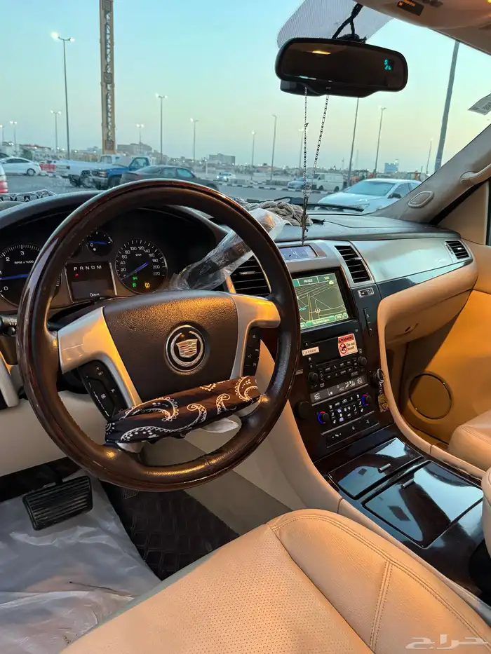 كدلك اسكاليد 2008 فل كامل 14