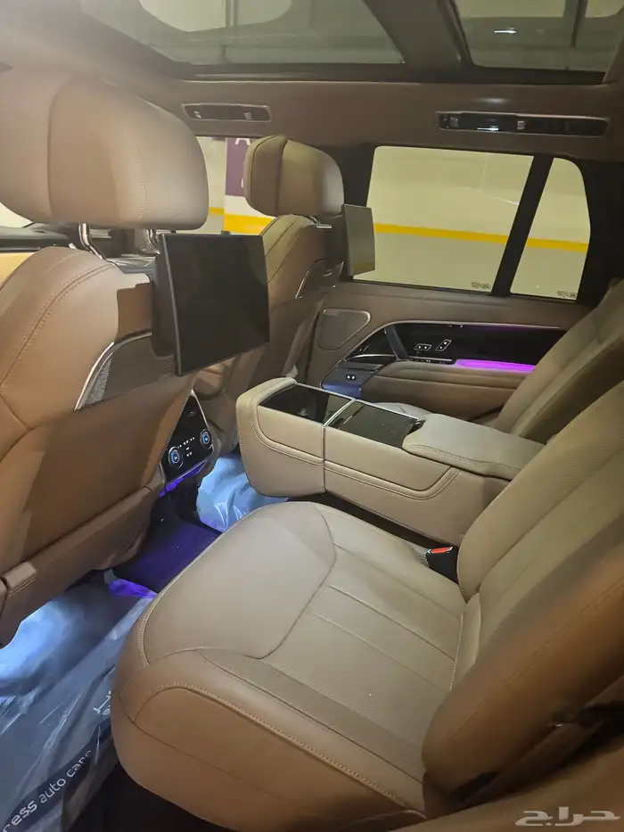 للبيع رنج روفر اوتوبيوقرافي اسود 18