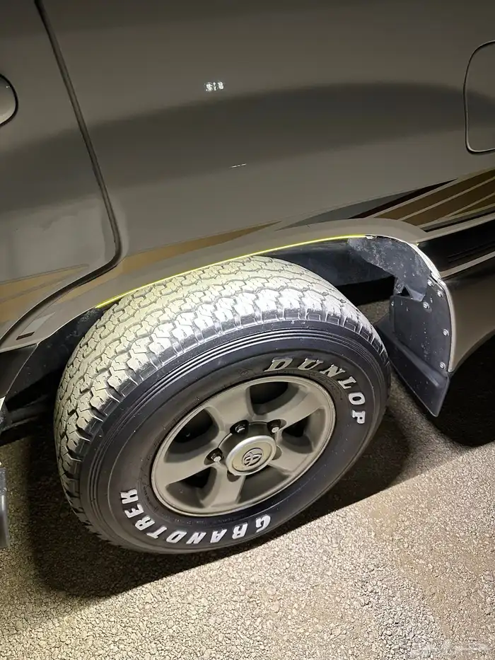 لاندكروزر قير عايدي فتحه دفلك 31