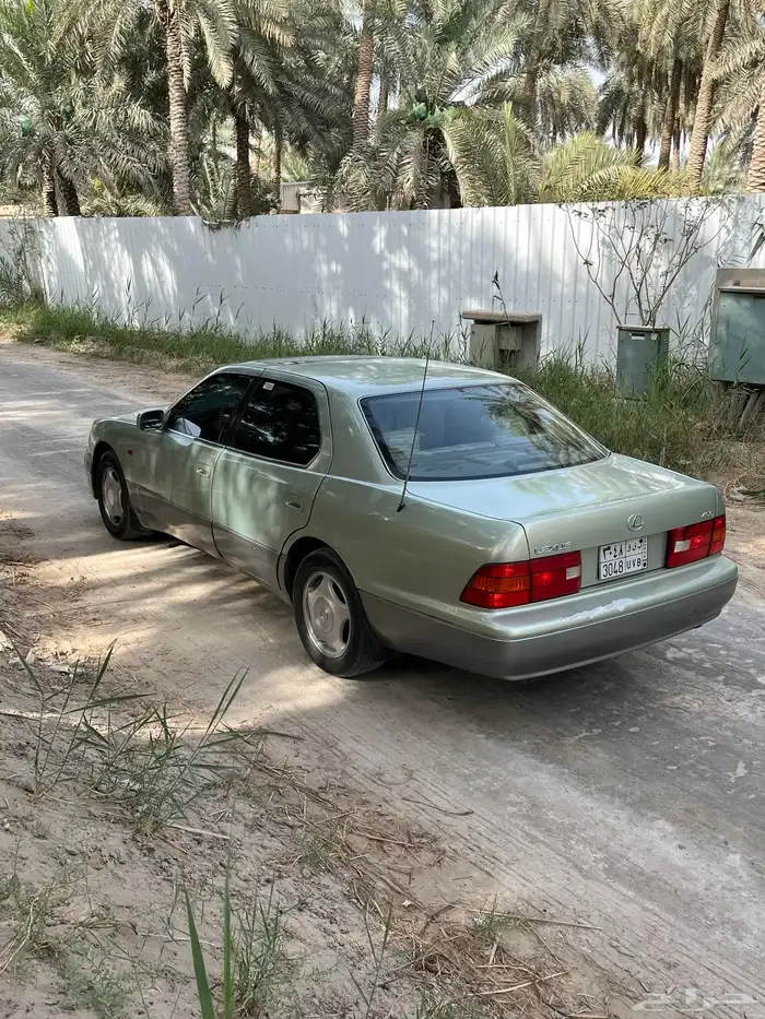 للبيع لكزاس 400 LS 7