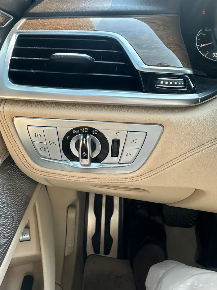 BMW 750Li M kit 2016. للبيع 24