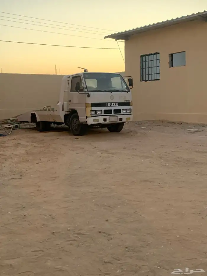 سطحه موديل ثنين وتسعين ماشيه واحد وخمسين الف شبه وكاله. 0