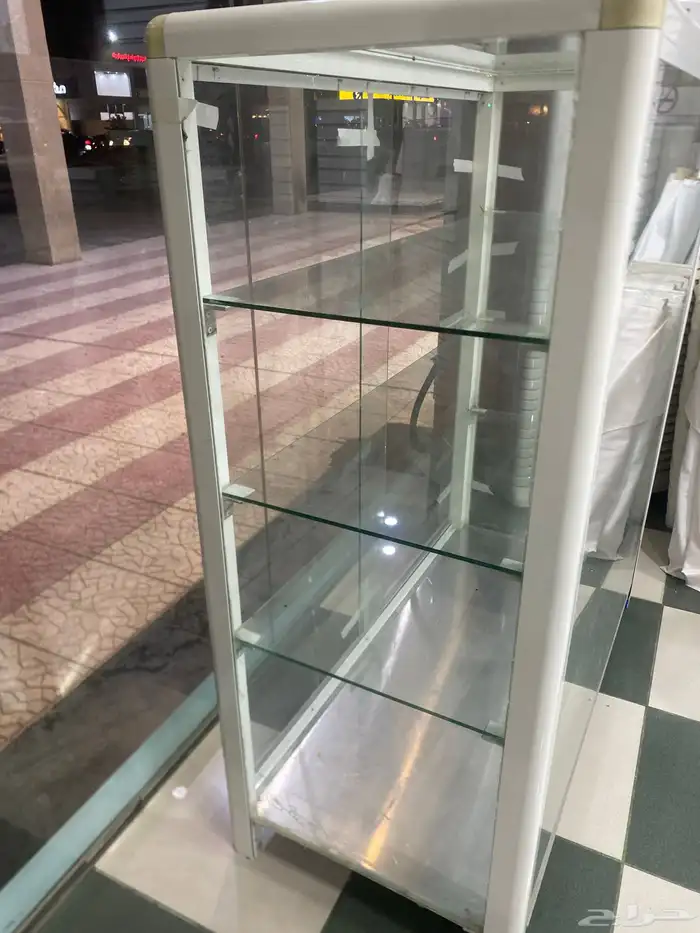 فترينة عرض زجاج 1