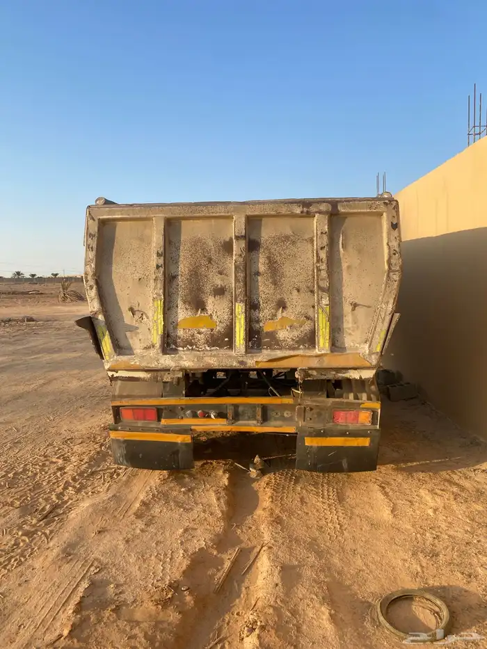 صندوق قلاب ثلاث محاور للبيع 2