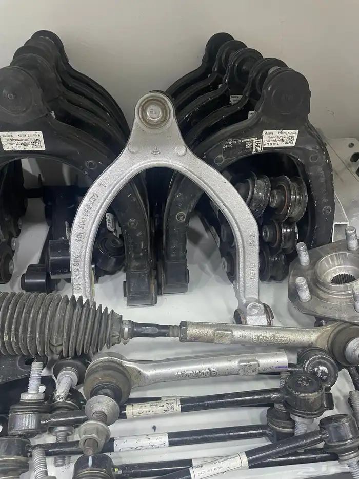 قطع غيار مستورد تسلا بجميع فئاتها مع الضمان 23