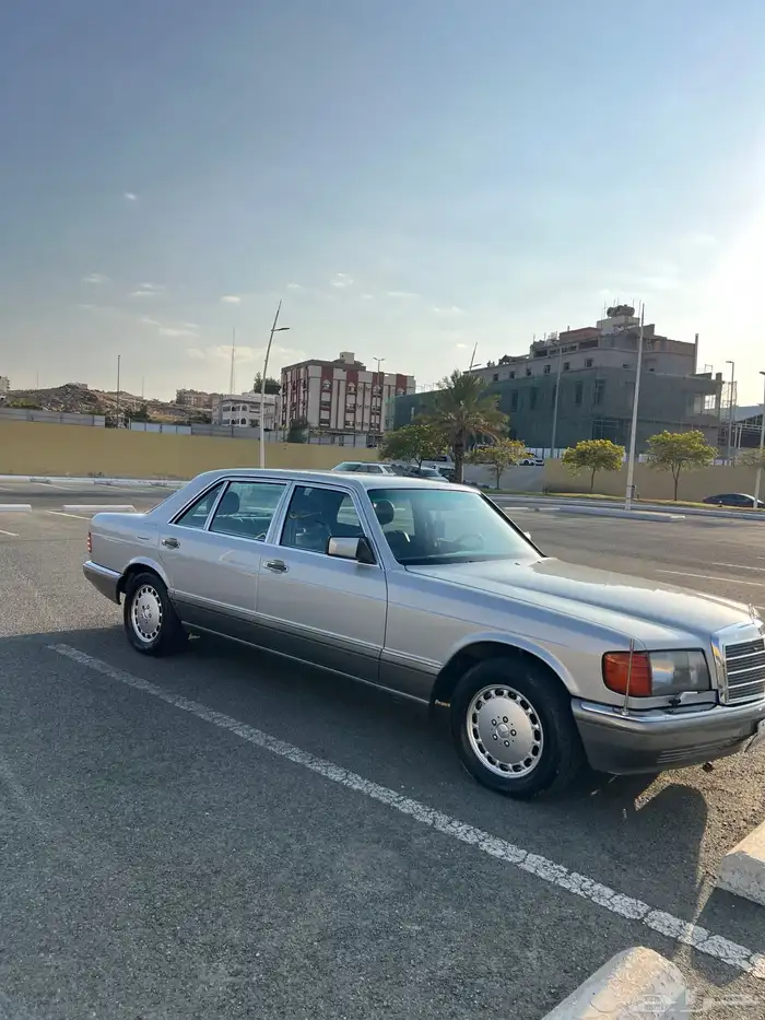 مرسدس 560 sel 2