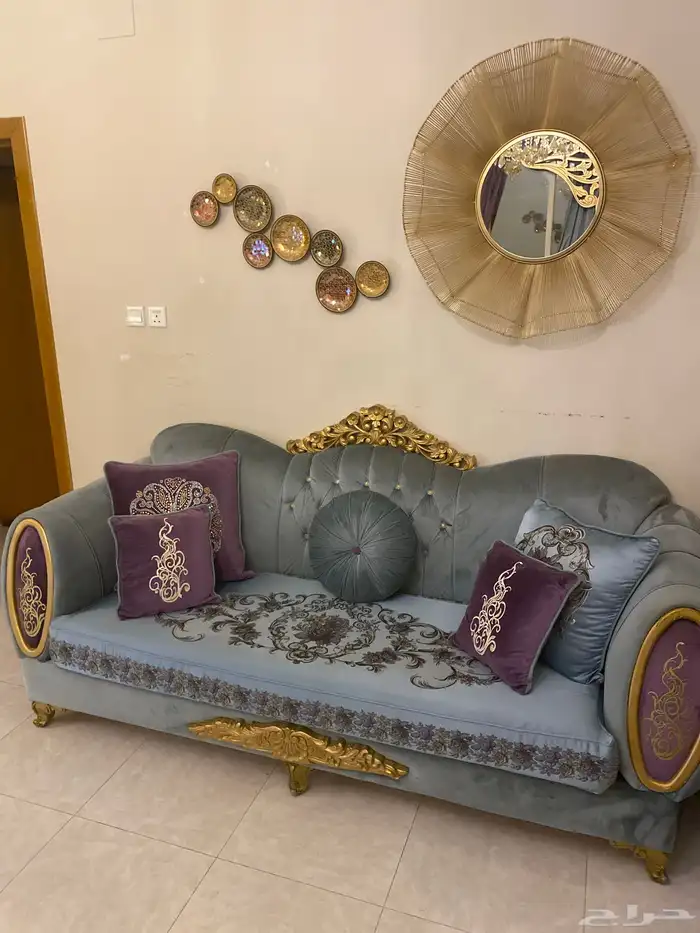 كنب 5 قطع للبيع مع الستاره والفرشه 1700 2