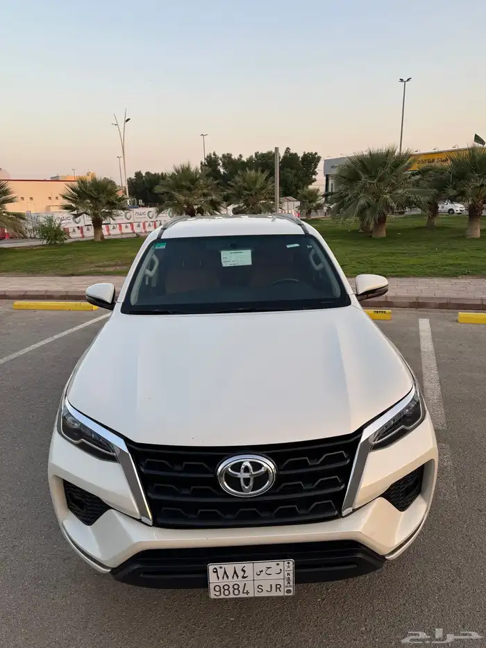 فورتشنر 2022 6 سلندر VX 8