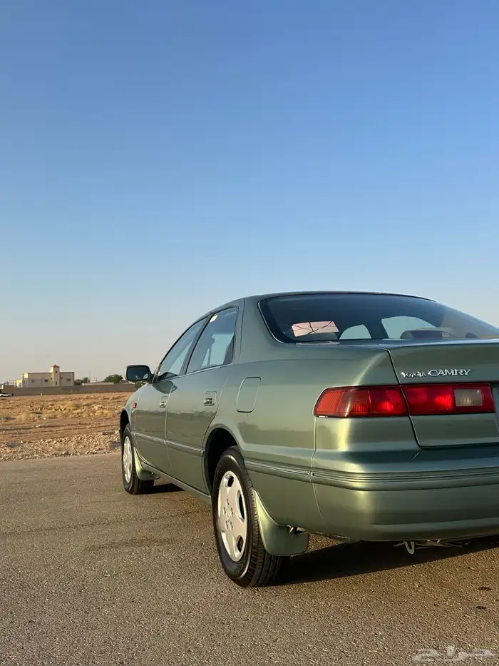 للبيع كامري 2000 2