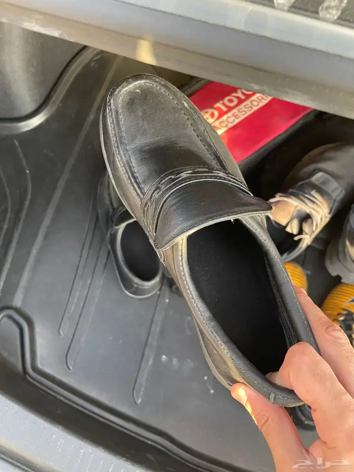 احذيه متنوعه بسعر واحد 3