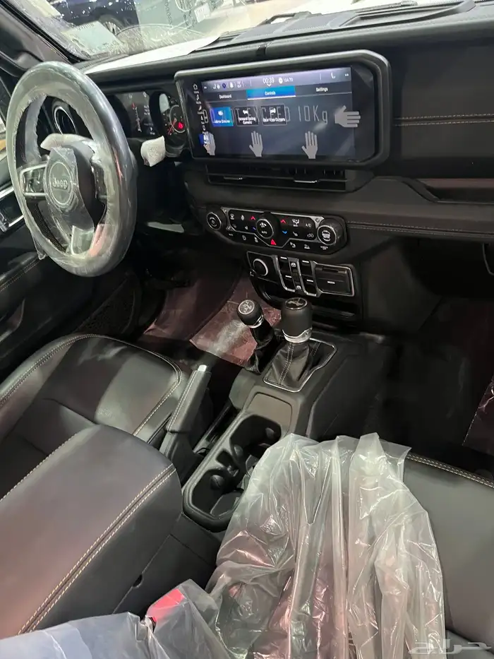 جيب رانجللر 2024 صحارى اصفار 14