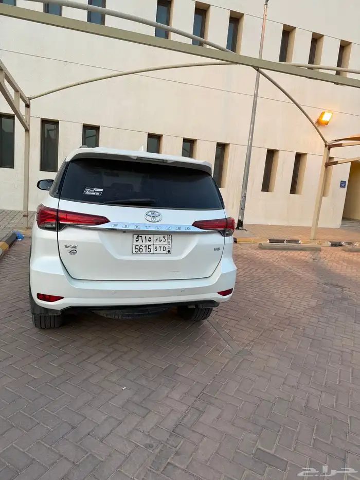 فورشنر للبيع 1