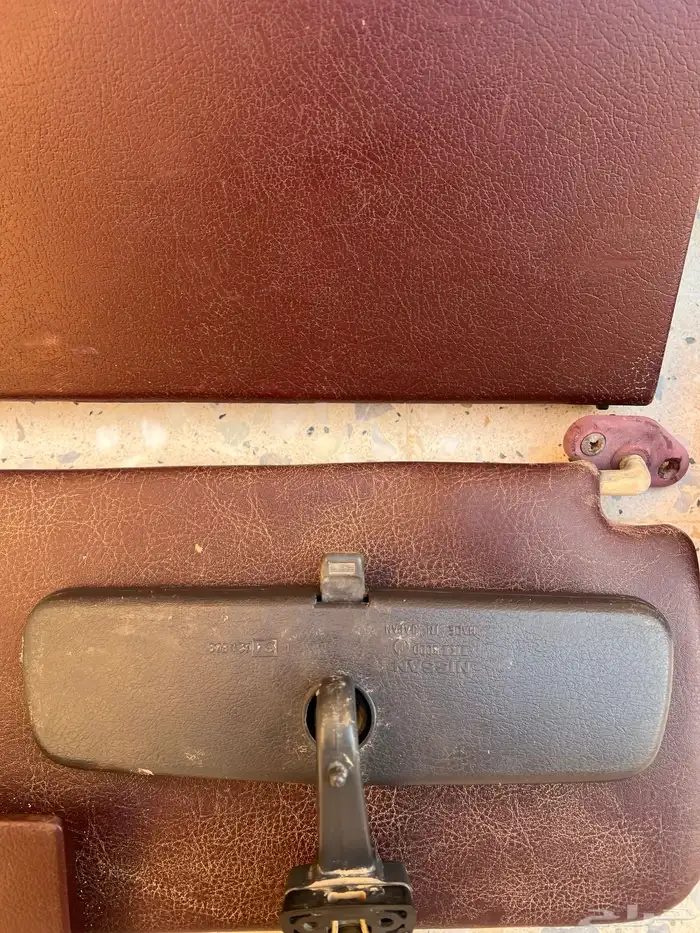 ديكور ددسن اللون احمر نظيفه جدأ. النظافة 90 بالمية 4