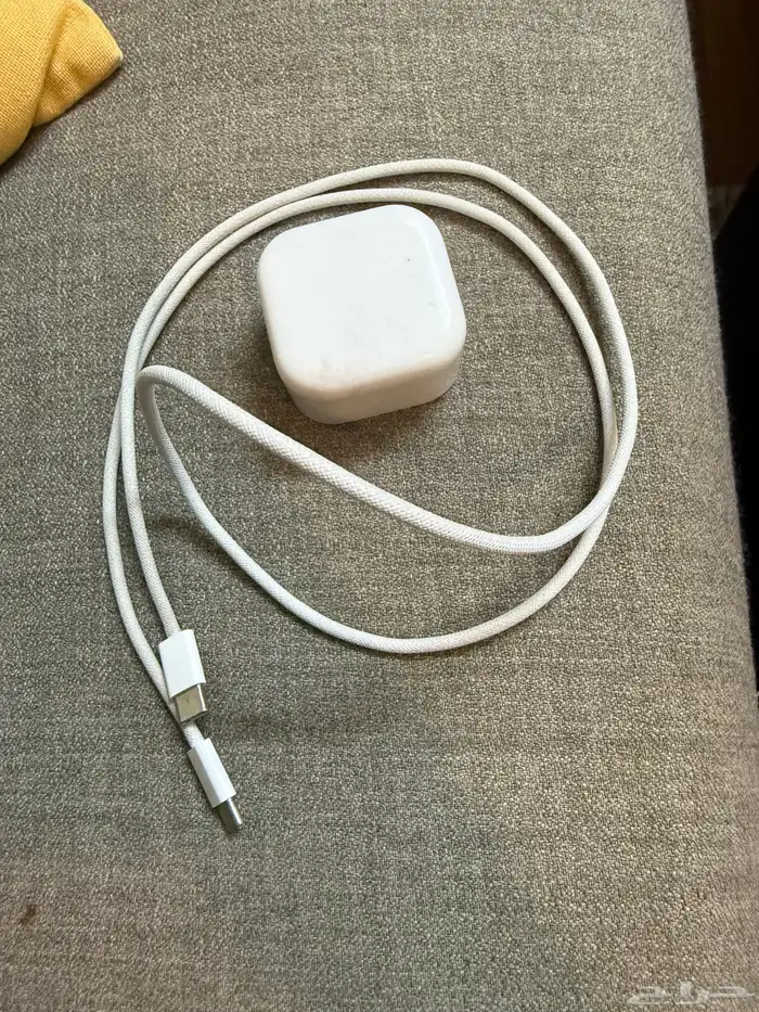 ايفون 16 برو 10