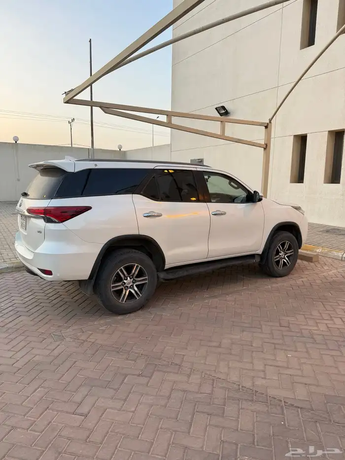 فورشنر للبيع 0