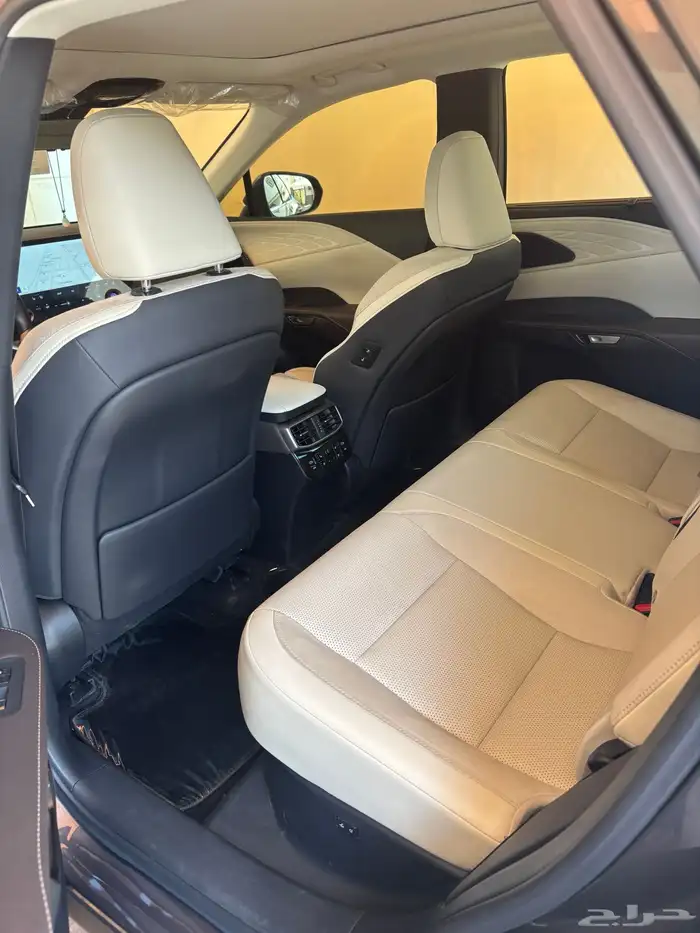 لكزس RX 2025 فل كامل للتازل او للبيع 7