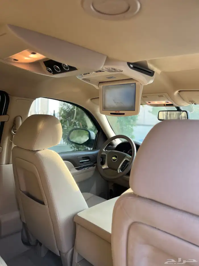 تاهو نظيف بحالة الوكالة على الشرط 9