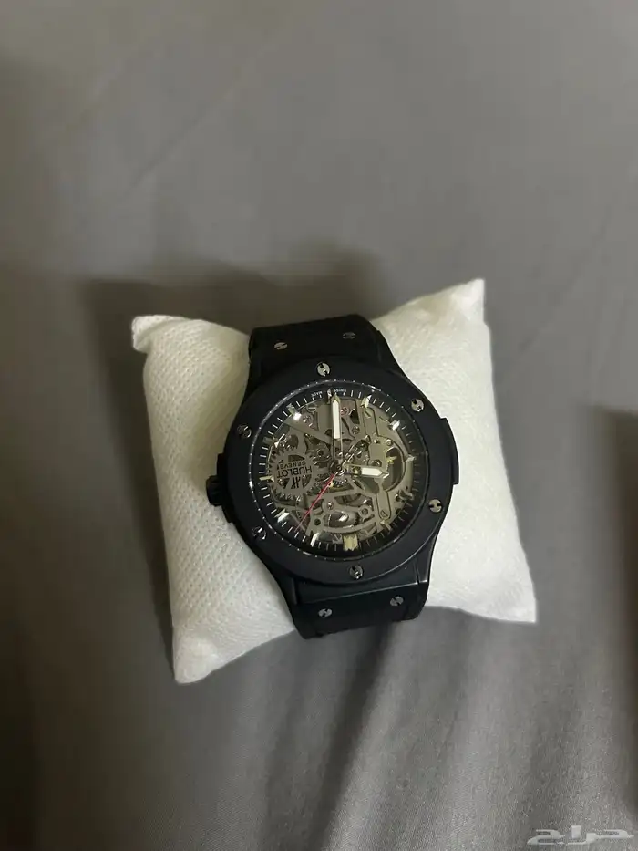 للبيع ساعه هوبلو فاخرة 1