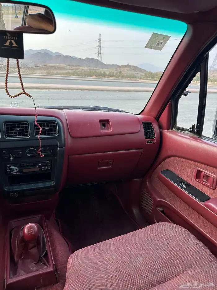 تويوتا هايلوكس 10