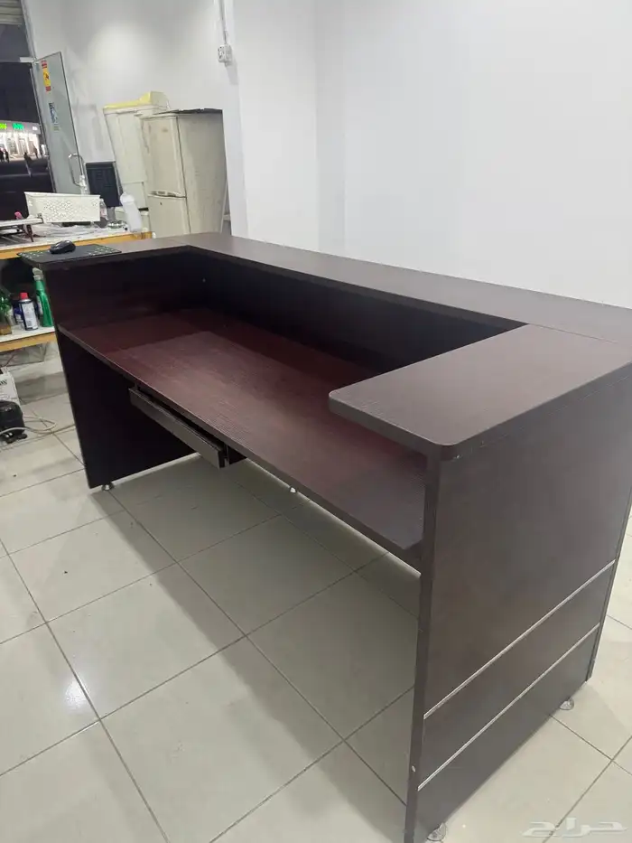 للبيع طاولة استقبال 3