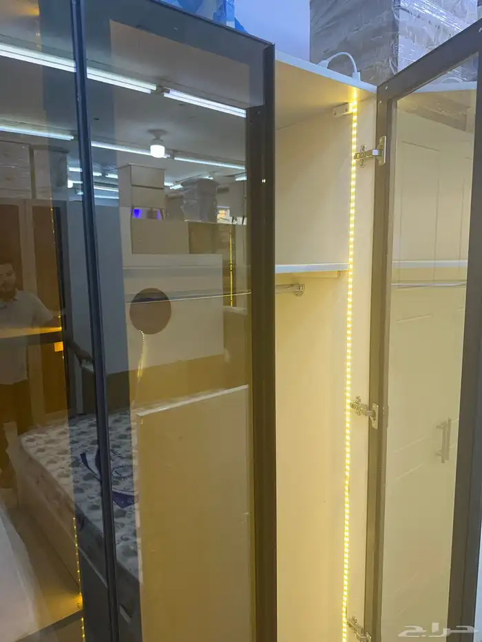 غرفة نوم كاملة  جودة عالية  كلها 7 قطع. 7