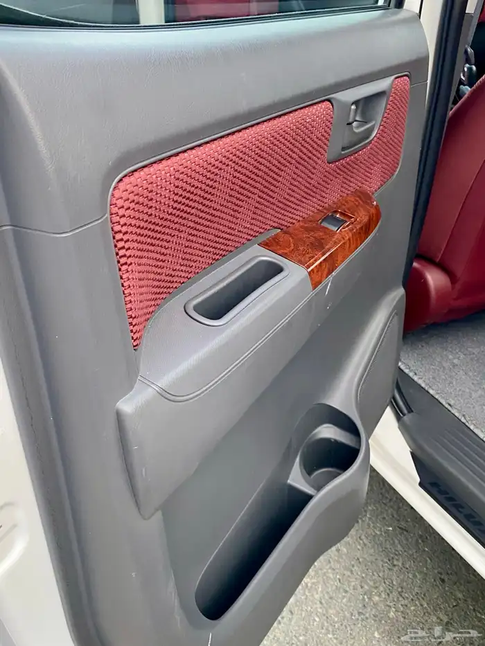 هايلوكس 2013 قير اتوماتيك (مخزن) 15