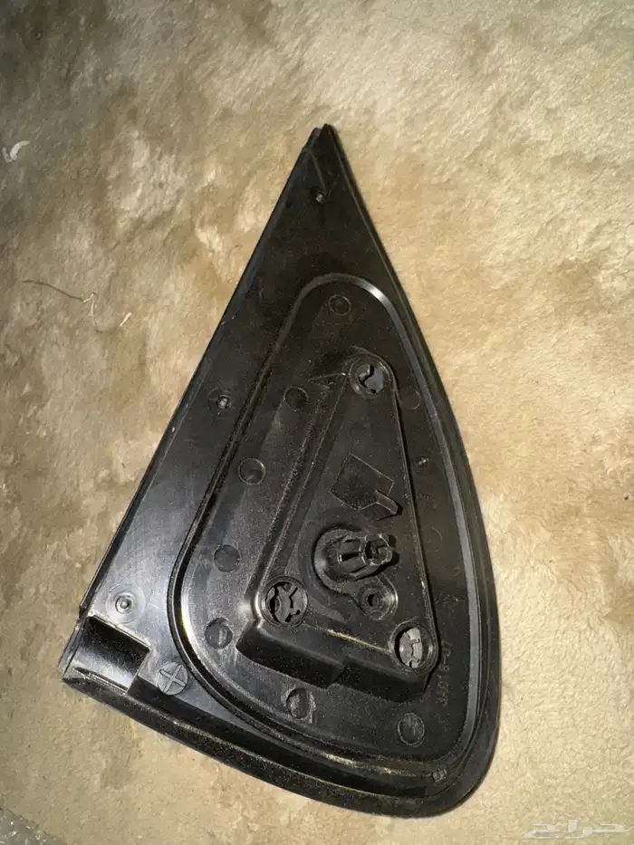 قاعدة مرايه هايلكس 0