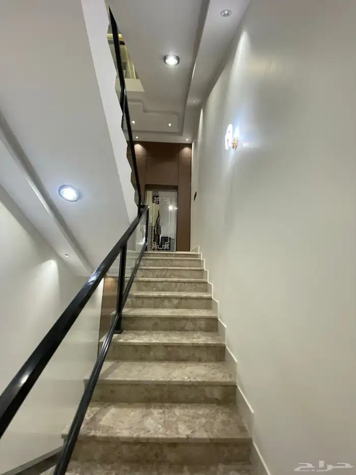 للبيع ارواف علوي وأرضي مع بايكة سيارة بالمحاله 700 الف 6