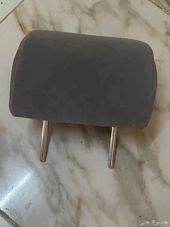 للبيع 3 تكايات راس كامري 2000 اصليات حالتهم نظيفه 0