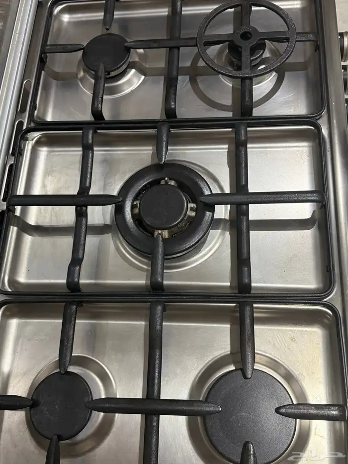 فرن غاز بحالة ممتازة جدا ونظيف جدا 9