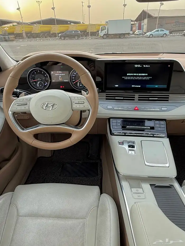 ازيرا 2020 بنوراما فل كامل داخل ابيض بحالة الوكاله للبيع 18