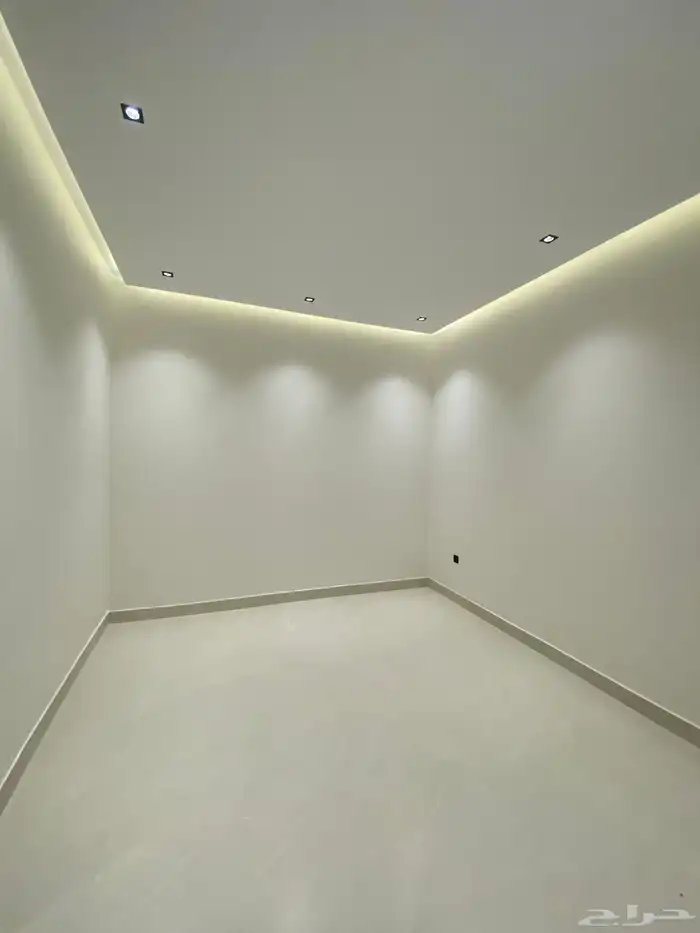 للبيع فيلا روف مع ملحق تشطيب فاخر 9غرف بالمحاله820الف 18