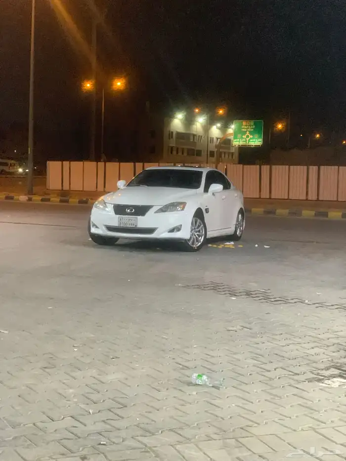 لكزس IS300 موديل 2008 للبيع 33