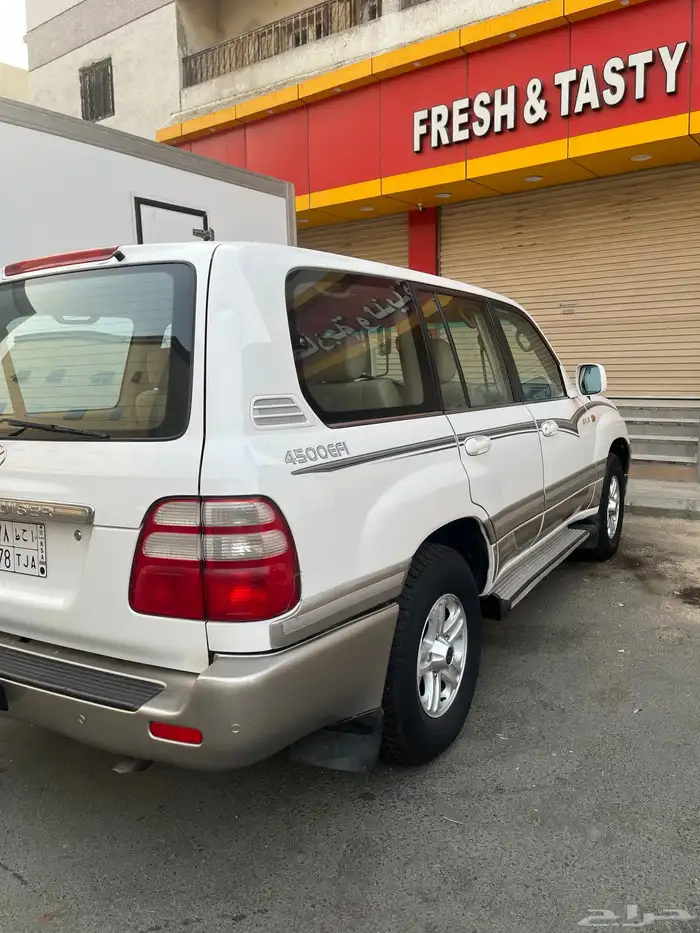 لاندكروزر 2005 2