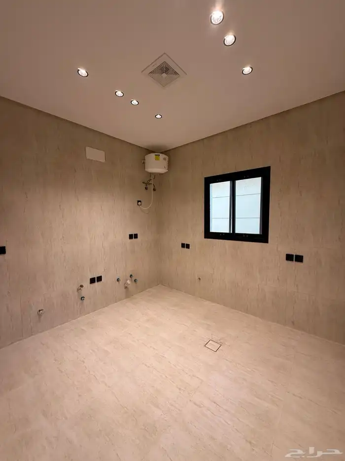 للبيع شقه دوبلكس تشطيب VIP ف ابها حي المنسك 11