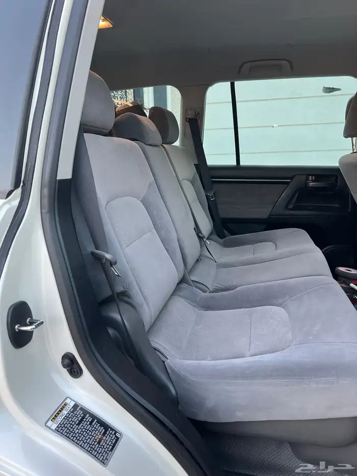 لاندكروزر تويوتا جي مطور 2010 11