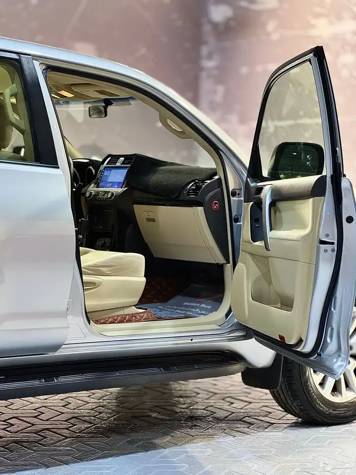 برادو EXR موديل 2017 18