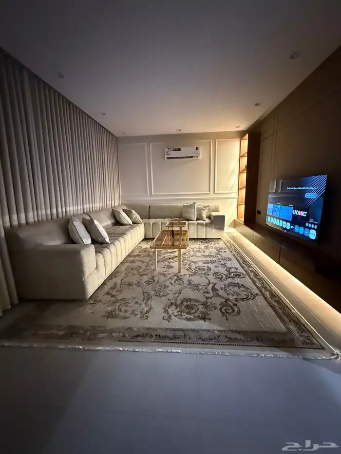 شقة غرفه وصاله جديده مودرن مؤثثه موقع مميز 1