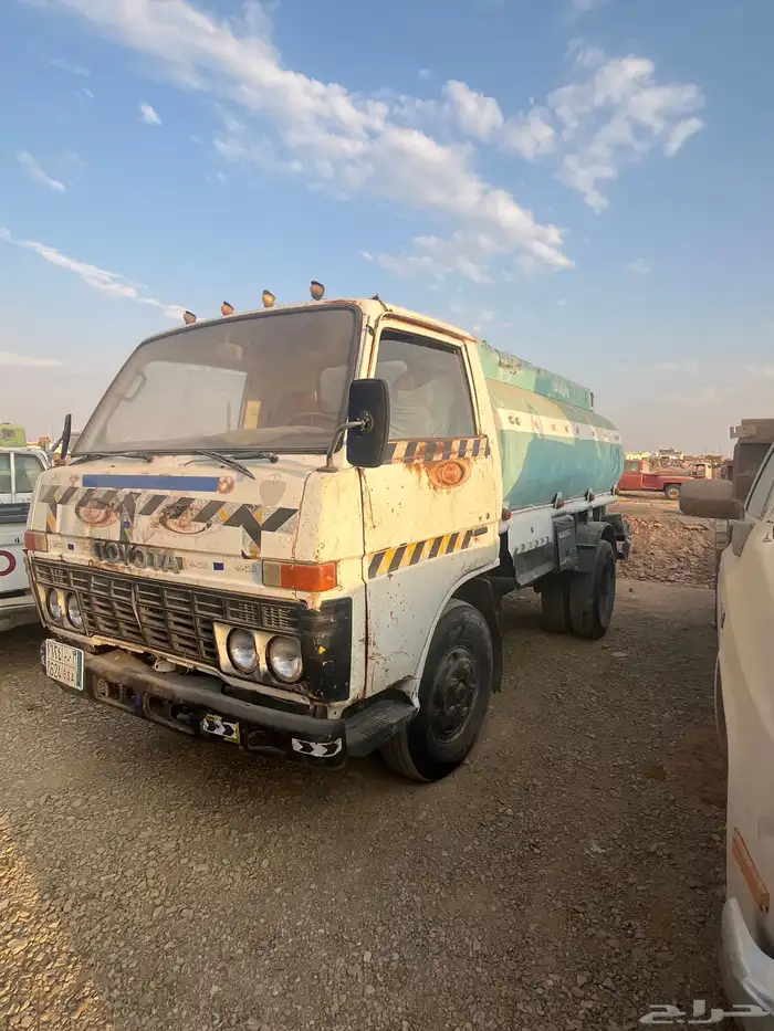 دينا تايوتا وايت ماء موديل 83 بدي وكاله 0