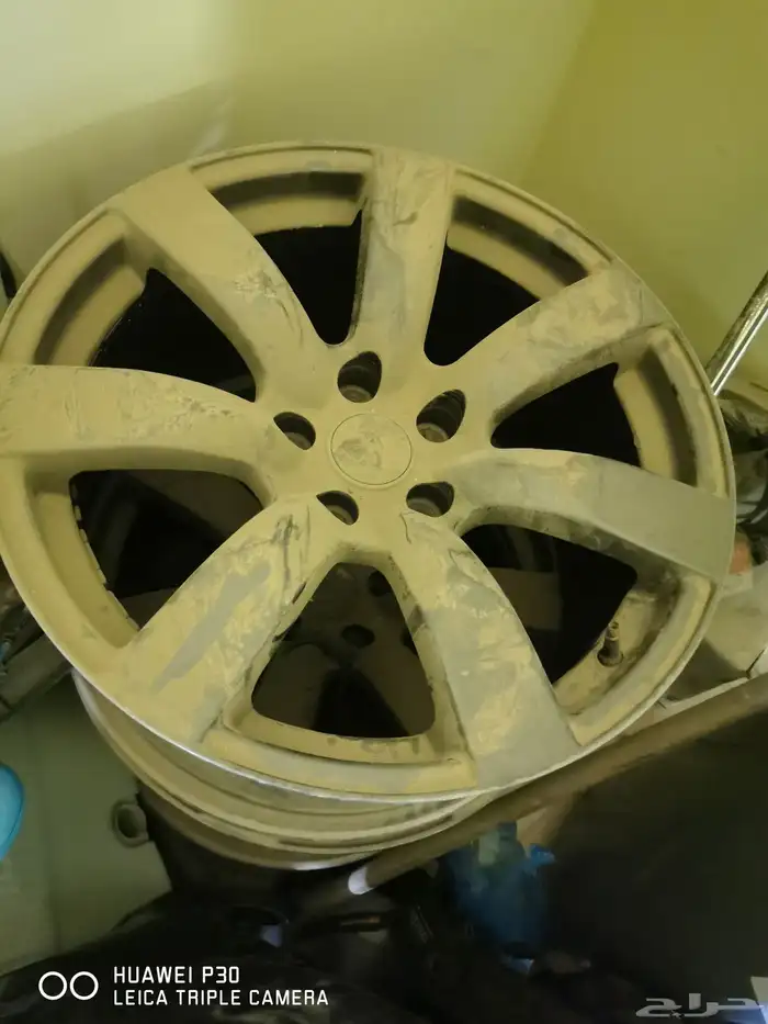 للبيع جنوط زد اوكس حجم 18 اصليين انضاف على الشر لا ارجع ولا 0