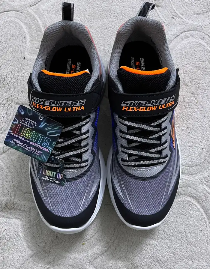 skechers flex glow ultra 3