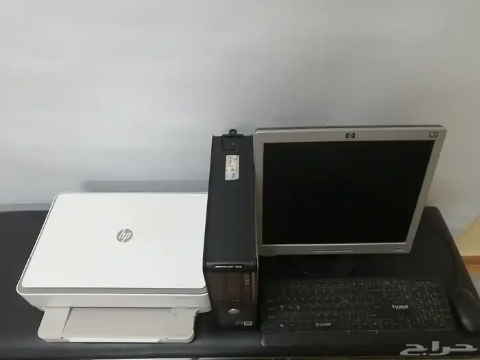 كمبيوتر مكتبي DELL و طابعة اتش بي ملونة 2