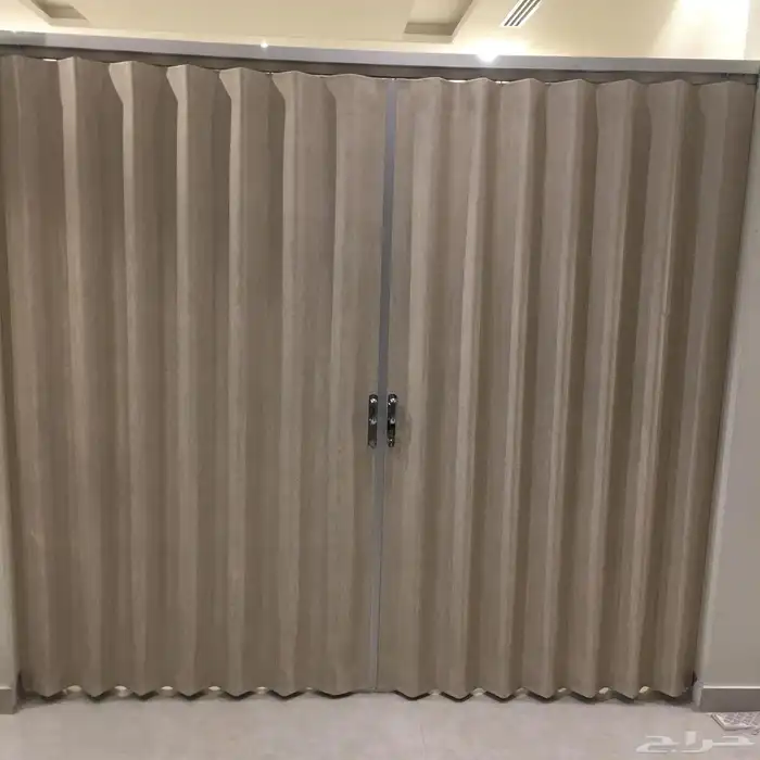 باب ابواب سحب سحاب سحابة جلد وبلاستيك كورديون 5