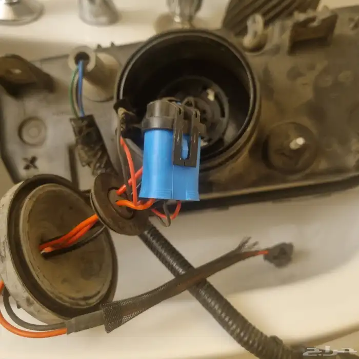 فور قراند مركيز فكتوريا 2004 شمعة عدد 2 وكالة اصلي 2