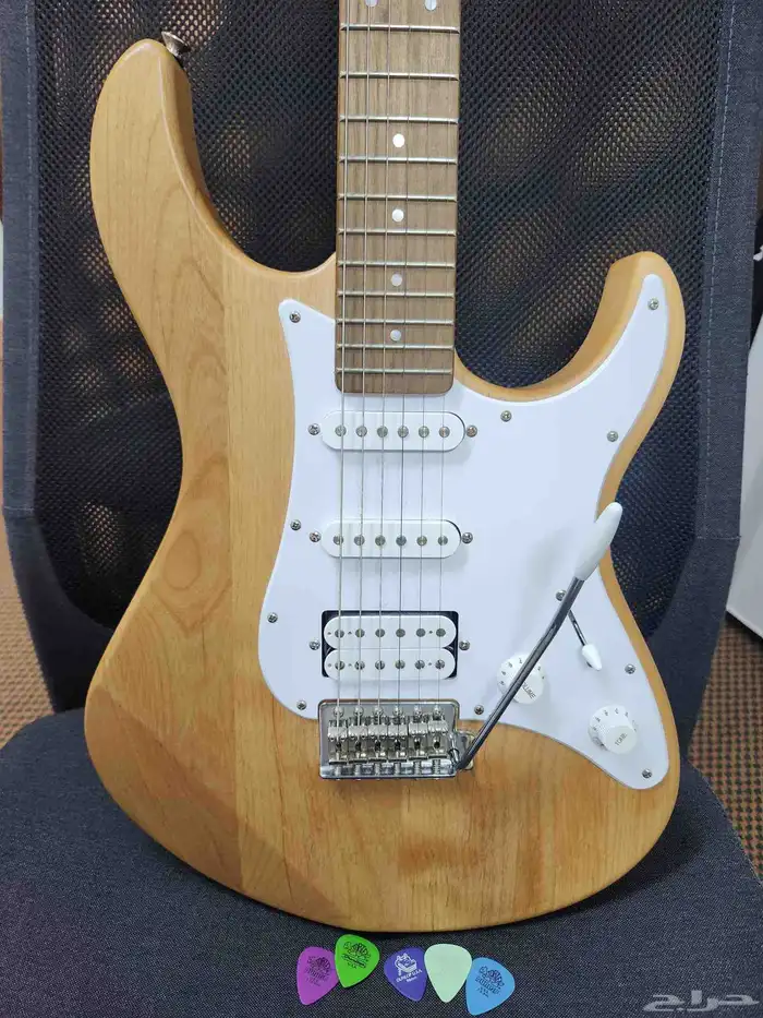 Yamaha Pacifica 112J Guitar للبيع جيتار كهربائي ياماها 1