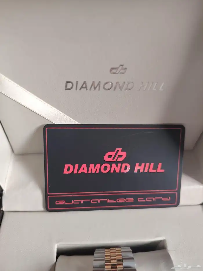 ساعه جديد لم تستخدم للبيع ولم تلبس بعلبتها جديده 1