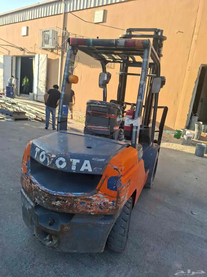 للايجار الشهري أو اليوميه روافع تلسكوبيه بوبكتات سيزر لفت رف 0